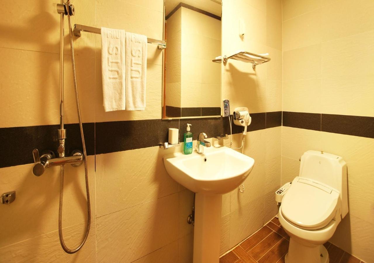 ホテル Uts ゴルフビレッジ 済州市 エクステリア 写真